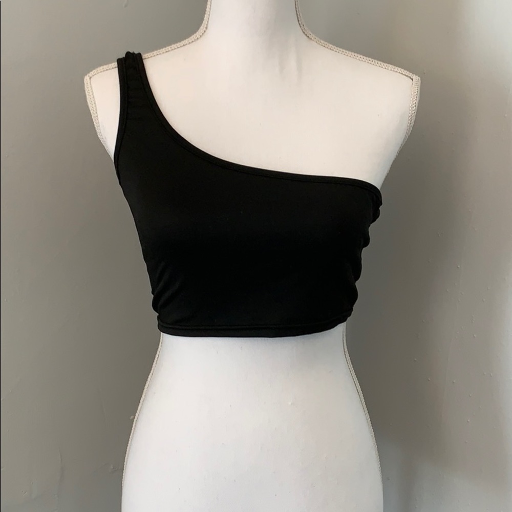 One shoulder crop top